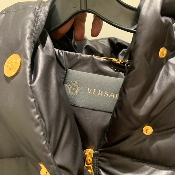 VERSACE DOWN JACKET - Picture 8 of 9